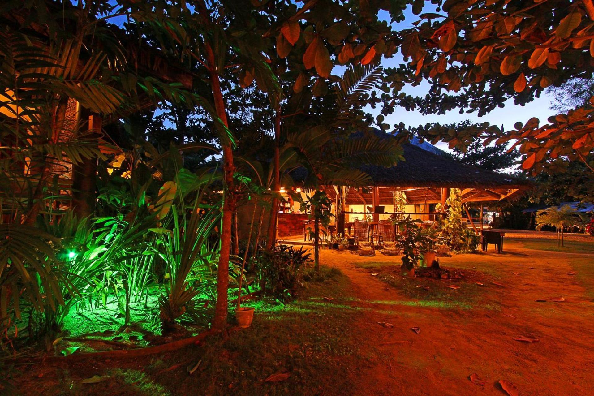 Jonas&Twins Resort General Luna  Exterior foto